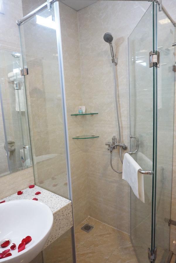 Ngan Ha Hotel Hanoï Extérieur photo